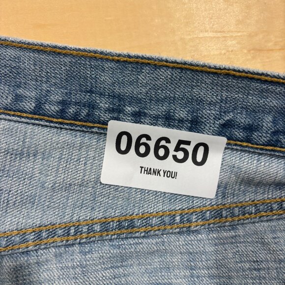 Levis 501 Jeans Mens 36x30 Blue Denim Pants Button Fly Straight Leg Light Wash - Picture 16 of 16